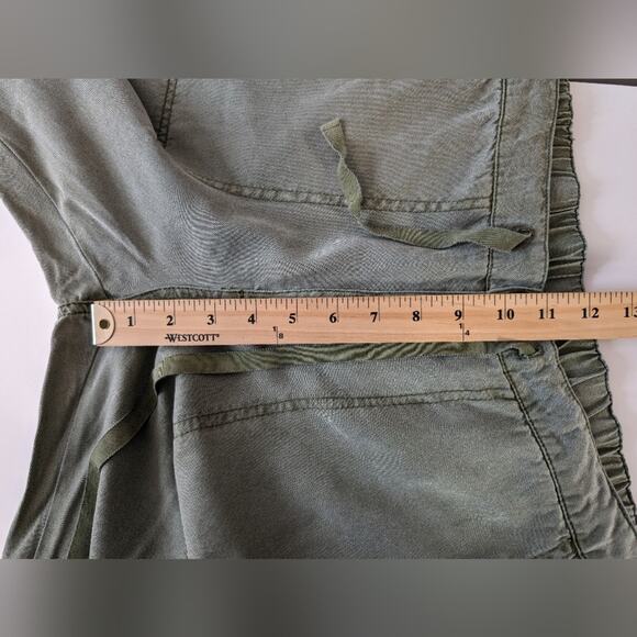 Sundance Army Green Tencel Joggers | Size Small - Picture 10 of 11